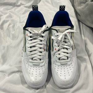 Nike Air shoes. Size 9. Worn once.